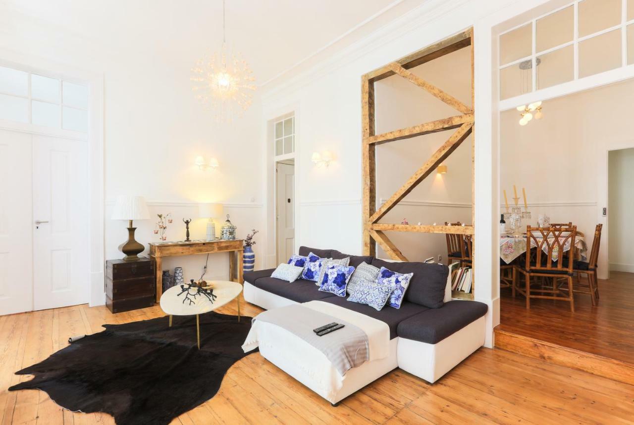Lisbon Secret & Charming Baixa 4 Bedroom Apartment Exterior photo